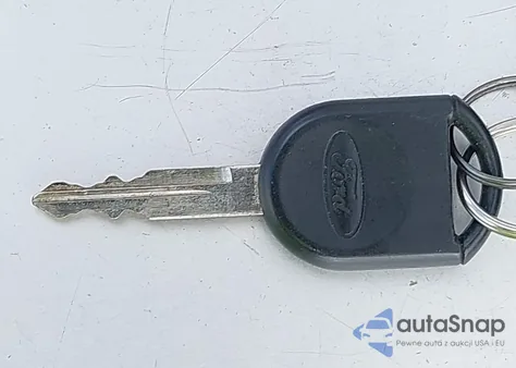 2010 Ford Focus Se z USA, uszkodzony, nr VIN 1FAHP3FN2AW106716